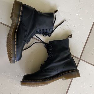 Dr Martens Pascal